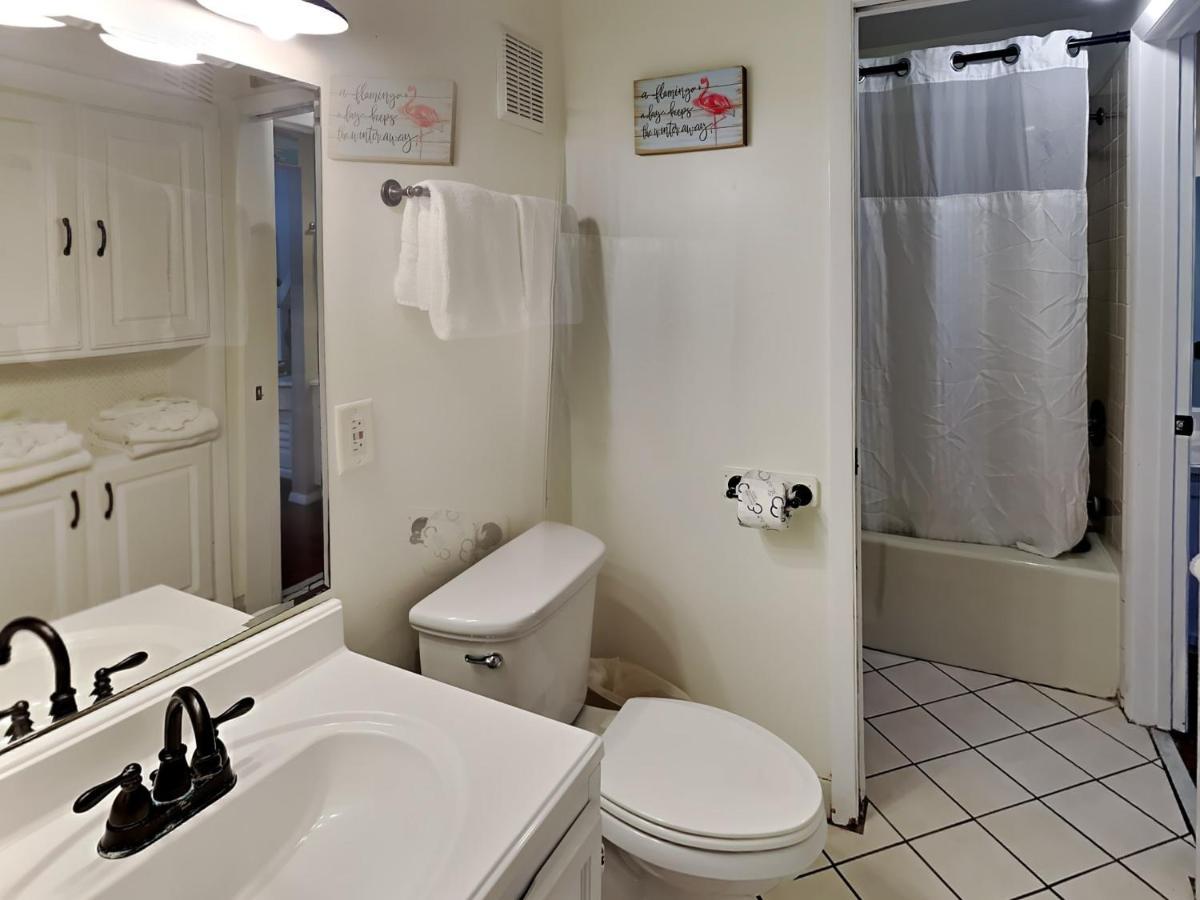 Summit Beach 828