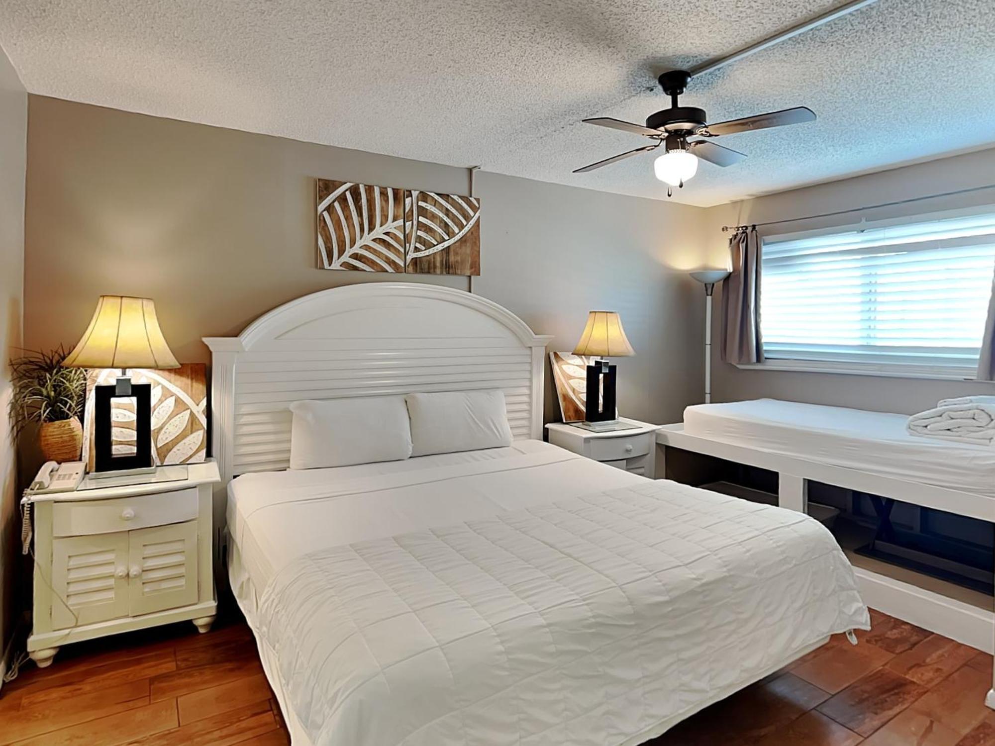 Summit Beach 828